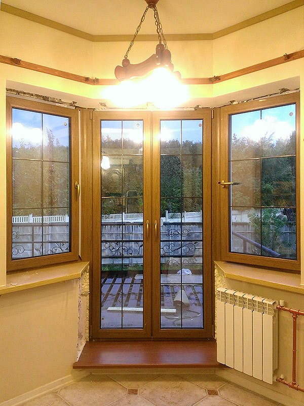 Остекление и отделка эркерного балкона Остекление и отделка эркерного балкона в Новогиреево, Московская область