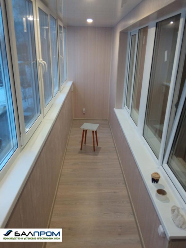 Остекление и отделка балкона под ключ Остекление и отделка балкона под ключ в Балашихе